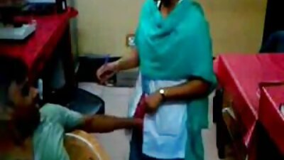 Haluaisitko tehdä pornoa tämän teinin kanssa?