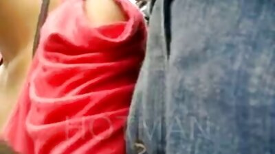 Nuori tyttöystävä huutaa kuin hänen pilluaan palaa