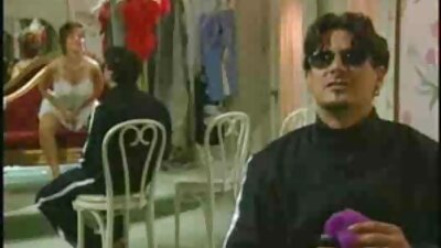 Iso boobed kiimainen äiti nussii pojan vieressä